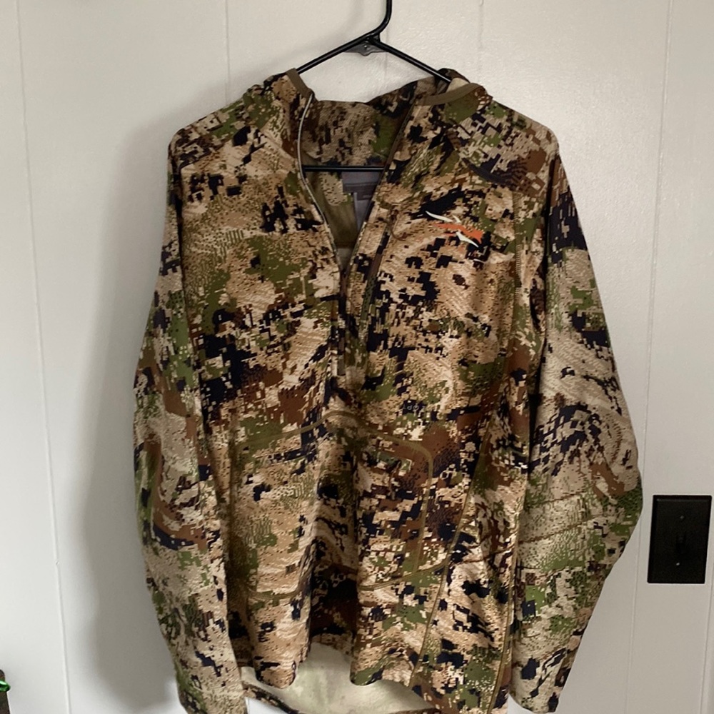 Sitka apex hoodie size medium mens